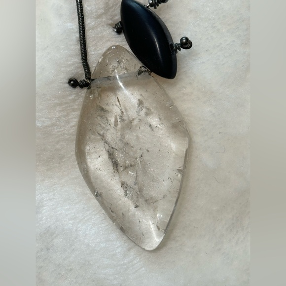 Kenneth Cole Necklace with adjustable length. Diamond shape clear & dark brown - Picture 3 of 11